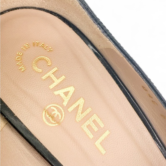 CHANEL Black Patent Leather Gold CC Logo Open Square Toe Pumps Size EU40… - Picture 13 of 15